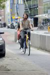 Amsterdam 6 juli 2021
Renze Klamer op een OV fiets in Amsterdam.