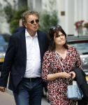 Amsterdam 22 juli 2021
Herdenkingsdienst van Peter R de Vries in Carre . Robert ten Brink en zijn vrouw Roos