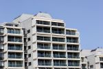 Noordwijk 17 juli 2021
Ronald Koeman en zijn vrouw Bartina hebben een penthouse  appartement gekocht aan het strand van Noordwijk.