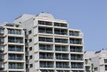 Noordwijk 17 juli 2021
Ronald Koeman en zijn vrouw Bartina hebben een penthouse  appartement gekocht aan het strand van Noordwijk.