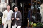 Amsterdam 21 juni 2021
Sander en Martijn Lusink voor hun winkel op de pc hooftstraat
