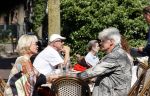 Amsterdam 23 juli 2021
Ad Visser en Sheila de Vries op terras samen in Amsterdam.