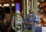 Amsterdam 14 juni 2021
Simone Kleinsma doet boodschappen met ....
