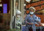 Amsterdam 14 juni 2021
Simone Kleinsma doet boodschappen met ....