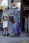 Amsterdam 14 juni 2021
Simone Kleinsma doet boodschappen met ....