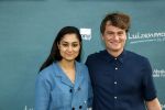 Amsterdam 16 juli 2021
Premiere de Luizenmoeder in Tuschinski.
Soumaya Ahouaoui met partner