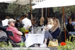 Amsterdam 10 juli 2021
Onno Aerden op terras bij George met zijn vrouw Susan Smit