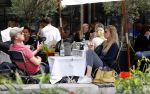Amsterdam 10 juli 2021
Onno Aerden op terras bij George met zijn vrouw Susan Smit