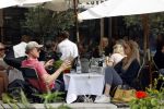 Amsterdam 10 juli 2021
Onno Aerden op terras bij George met zijn vrouw Susan Smit