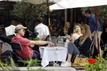 Amsterdam 10 juli 2021
Onno Aerden op terras bij George met zijn vrouw Susan Smit
