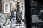 Amsterdam 15 juli 2021
Tatjana en haar moeder vertrekken met hun koffers naar schiphol.