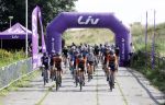 Zevenhuizen 4 juli 2021
Leontien v Moorsel Wendy v Dijk en Anouk Smulders gaan met 500 vrouwen de Amstel Gold race rijden . Vandaag was er een training . Ook Michael Zijlaard en zijn broer Ron reden mee.
