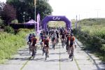 Zevenhuizen 4 juli 2021
Leontien v Moorsel Wendy v Dijk en Anouk Smulders gaan met 500 vrouwen de Amstel Gold race rijden . Vandaag was er een training . Ook Michael Zijlaard en zijn broer Ron reden mee.