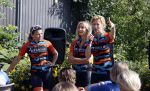 Zevenhuizen 4 juli 2021
Leontien v Moorsel Wendy v Dijk en Anouk Smulders gaan met 500 vrouwen de Amstel Gold race rijden . Vandaag was er een training . Ook Michael Zijlaard en zijn broer Ron reden mee.