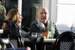 Weesp 15 maart 2022
Alfred v d Heuevl met Marleen Spijker  op terras in het centrum van Weesp.