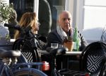 Weesp 15 maart 2022
Alfred v d Heuevl met Marleen Spijker  op terras in het centrum van Weesp.
