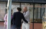 Rotterdam 25 maart 2022
John de Wolf en zijn vrouw Inge Zijdenbos trouwen in het Zalmhuis. Jochem Myjer trouwt ze. Arne Slot met zijn vrouw