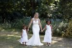 Tilburg 16 juli 2022
Trouwen Steven Brunswijk en zijn vrouw Ayla Guiaux .
Ayla Guiaux met haar dochters