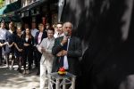 Amsterdam 10 juni 2022
Benno Leeser opent luxe chocolade winkel in Amsterdam zuid op de cornelis schuytstraat. Ook zijn vrouw Kitty Leeser is aanwezig