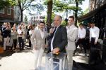 Amsterdam 10 juni 2022
Benno Leeser opent luxe chocolade winkel in Amsterdam zuid op de cornelis schuytstraat. Ook zijn vrouw Kitty Leeser is aanwezig