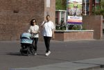 Amsterdam 14 juni 2022
Ontbijt georganisserd door Linda.nl en Victoria Koblenko met haar man Evgeniy Levchenko. Er is een aktie #bloemenvoorOekraine in het leven geroepen. Birgit Schuurman met vriend Sander v Haarlem achter kinderwagen