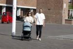 Amsterdam 14 juni 2022
Ontbijt georganisserd door Linda.nl en Victoria Koblenko met haar man Evgeniy Levchenko. Er is een aktie #bloemenvoorOekraine in het leven geroepen. Birgit Schuurman met vriend Sander v Haarlem achter kinderwagen