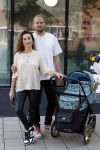 Amsterdam 14 juni 2022
Ontbijt georganisserd door Linda.nl en Victoria Koblenko met haar man Evgeniy Levchenko. Er is een aktie #bloemenvoorOekraine in het leven geroepen. Birgit Schuurman met vriend Sander v Haarlem achter kinderwagen