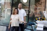 Amsterdam 14 juni 2022
Ontbijt georganisserd door Linda.nl en Victoria Koblenko met haar man Evgeniy Levchenko. Er is een aktie #bloemenvoorOekraine in het leven geroepen. Birgit Schuurman met vriend Sander v Haarlem achter kinderwagen