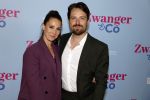 Amsterdam 25 juni 2022
Premiere zwanger en Co in Tuschinski . Chava voor in t Holt en partner Job Bovelander