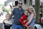 Amsterdam 14 juli 2022
Dutch performante Chahid Charrak met vrouw en kinderen op de pc hooftstraat.