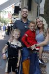 Amsterdam 14 juli 2022
Dutch performante Chahid Charrak met vrouw en kinderen op de pc hooftstraat.