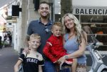 Amsterdam 14 juli 2022
Dutch performante Chahid Charrak met vrouw en kinderen op de pc hooftstraat.