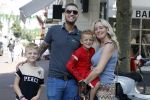 Amsterdam 14 juli 2022
Dutch performante Chahid Charrak met vrouw en kinderen op de pc hooftstraat.