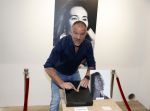 Hilversum 28 maart 2022
Presentatie boek en munt van Bibian Mentel. Haar man Edwin Spee kwam met zijn vriendin Mandy.