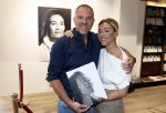 Hilversum 28 maart 2022
Presentatie boek en munt van Bibian Mentel. Haar man Edwin Spee kwam met zijn vriendin Mandy.