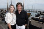 Volendam 30 juni 2022
CD presentatie bij Lotje van Edwin v Hoevelaak en zijn vriendin Natasja Poels . jan Keizer reikte de eerste cd uit.