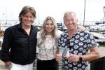 Volendam 30 juni 2022
CD presentatie bij Lotje van Edwin v Hoevelaak en zijn vriendin Natasja Poels . jan Keizer reikte de eerste cd uit.