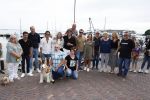 Volendam 30 juni 2022
CD presentatie bij Lotje van Edwin v Hoevelaak en zijn vriendin Natasja Poels . jan Keizer reikte de eerste cd uit.