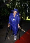 Haarzuilens 22 juni 2022
Haringparty bij kasteel de Haar in Haarzuilens .
Erica Terpstra op krukken en voet in gips