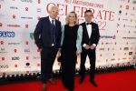 Amsterdam 25 juni 2022
Het damdiner tbv het aidsfonds wordt voor de 30e keer georganiseerd . Het vind dit jaar plaats in AFAS Live. Eva Jinek kwam met Peter v d Vorst en Bob Sikkes