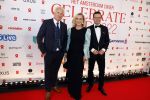 Amsterdam 25 juni 2022
Het damdiner tbv het aidsfonds wordt voor de 30e keer georganiseerd . Het vind dit jaar plaats in AFAS Live. Eva Jinek kwam met Peter v d Vorst en Bob Sikkes