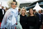Amsterdam 25 juni 2022
Het damdiner tbv het aidsfonds wordt voor de 30e keer georganiseerd . Het vind dit jaar plaats in AFAS Live. Eva Jinek en Miljuschka Witzenhausen