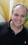 Lichtenvoorde 12 juli 2022
Frans bauer op persconferentie zwarte cross waar Tante Rikie afscheid van neemt