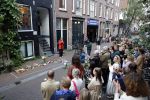 Amsterdam 6 juli 2022
Precies 1 jaar geleden werd op deze plek Peter R de Vries neergeschoten. De redaktie en presentatoren van RTL Boulevard leggen een witte roos neer . OA aanwezig Georgette Schlick Peter v d Vorst Sven Sauve Marieke Elsinga Vivienne v d Assem Aran Bade Jeroen Kijk in de Vegte Arno Kantelberg Eveline Stallaart Clarice Stenger Leon de Ruyter Dries Roelvink en Tim Oliehoek .