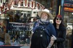 Amsterdam 21 maart 2022
Henk en Louise Schiffmacher zijn vandaag 17 jaar getrouwd.