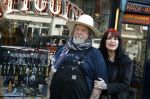 Amsterdam 21 maart 2022
Henk en Louise Schiffmacher zijn vandaag 17 jaar getrouwd.