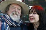 Amsterdam 21 maart 2022
Henk en Louise Schiffmacher zijn vandaag 17 jaar getrouwd.