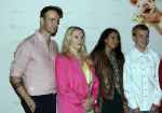 Amsterdam 3 juli 2022
Premiere Knor in Tuschinski.
Cast oa Alex Klaassen Henry v Loon en Jelka v Houten