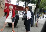 Amsterdam 1 juli 2022
Imca Marina met een vriendin en haar hondje in het centrum van Amsterdam