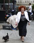 Amsterdam 1 juli 2022
Imca Marina met een vriendin en haar hondje in het centrum van Amsterdam